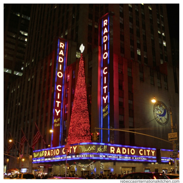 New York City Guide: Christmas Favorites - Radio City Christmas Spectacular